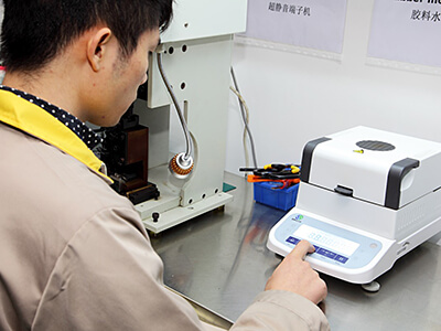 亚洲AV永久无码精品三区在线4